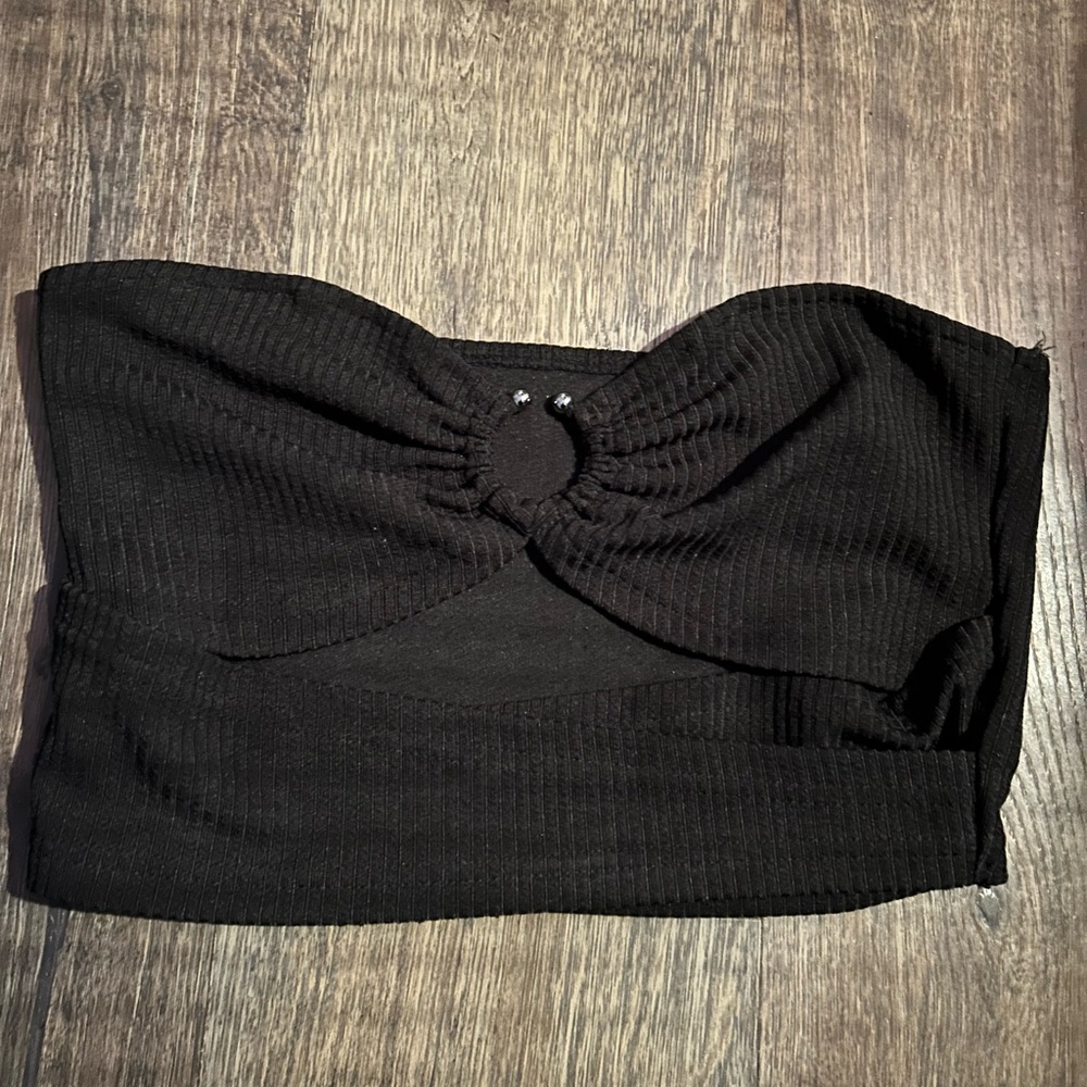 SHEIN Black Ribbed Crop Top